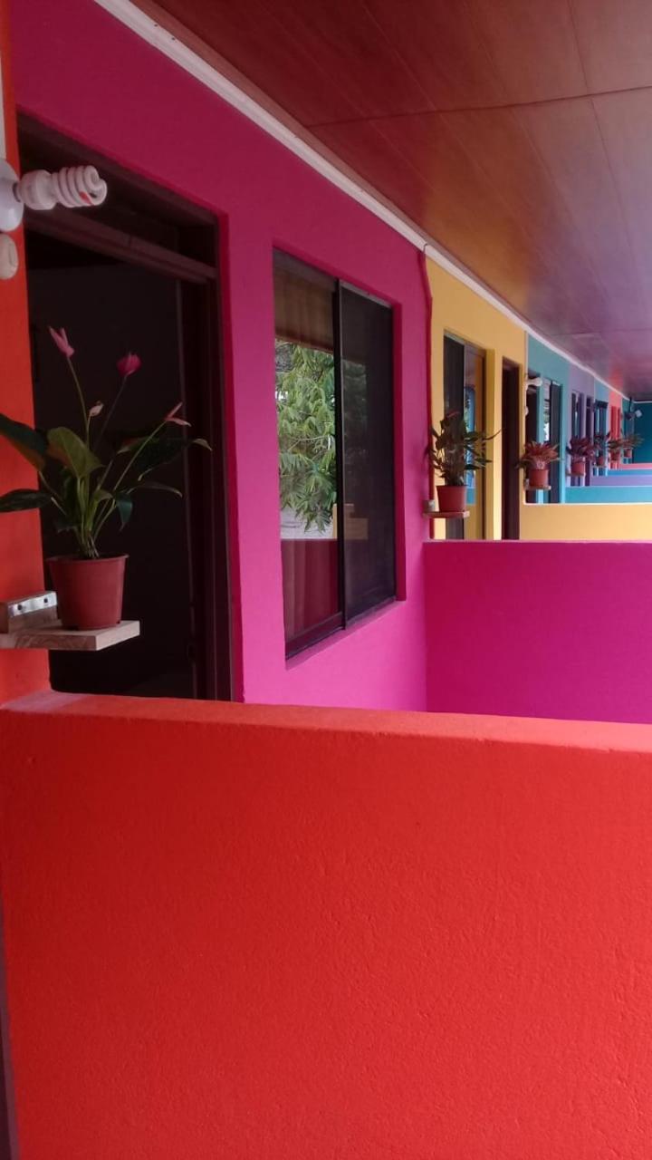 Cabinas Surf Side Кахуита Екстериор снимка